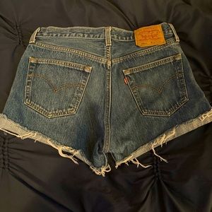 LEVI’S 501 Cutoff Short, dark wash